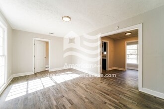 522 Woodbury Rd in Jackson, MS - Building Photo - Building Photo