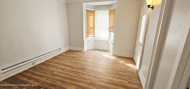 property at 1319 Washburn St