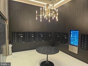 1650 Silver Hill Dr in Tysons, VA - Building Photo - Building Photo