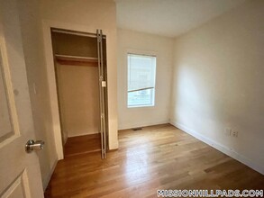 128 Hillside St in Boston, MA - Building Photo - Building Photo