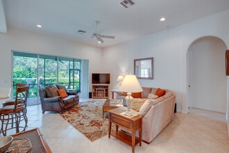 5557 Whispering Willow Way in Ft. Myers, FL - Building Photo - Building Photo