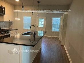 320 W Avenue G in Garland, TX - Building Photo - Building Photo