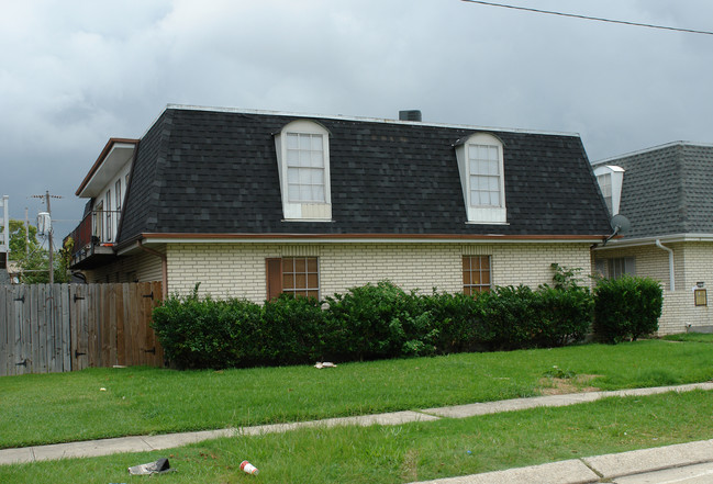 2817 Kingman St in Metairie, LA - Building Photo - Building Photo