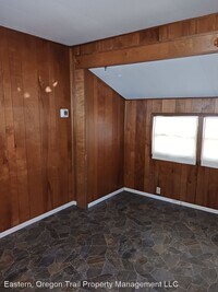 2504 Empire Dr photo'