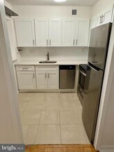 224 W Rittenhouse Square in Philadelphia, PA - Building Photo - Building Photo