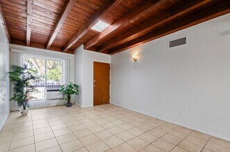 1038 E Easy St in Tucson, AZ - Building Photo - Building Photo