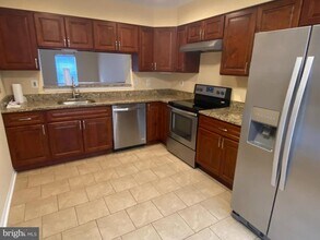 2017 Heritage Dr in Baltimore, MD - Building Photo - Building Photo