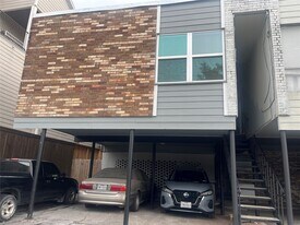 4626 Bell St in Houston, TX - Building Photo