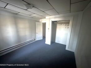 506 S Keyser Ave in Taylor, PA - Building Photo - Building Photo
