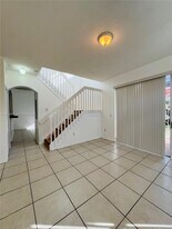 6202 NW 116 Pl in Doral, FL - Building Photo