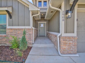 2908 SE 23rd Cir in Moore, OK - Foto de edificio - Building Photo