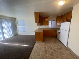 132 Frisbie St in Vallejo, CA - Building Photo