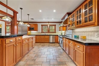 345 N Alta Vista Ave in Monrovia, CA - Building Photo - Building Photo