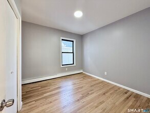 175 Denver Ave in Bridgeport, CT - Building Photo - Building Photo