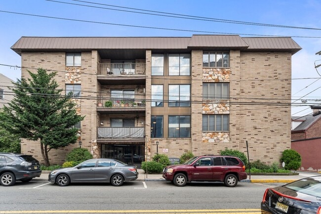 property at 314 Palisade Ave