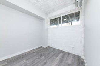 2000 W 22nd Pl in Chicago, IL - Foto de edificio - Building Photo