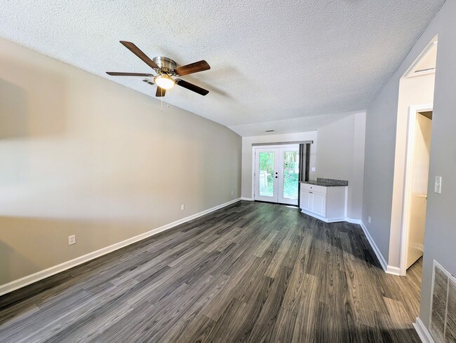 1917 Tischer Rd in Raleigh, NC - Building Photo - Building Photo