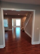 569 Lovett Ave SE in East Grand Rapids, MI - Foto de edificio - Building Photo