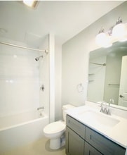 26 Chelsea St, Unit ##1 in Boston, MA - Foto de edificio - Building Photo