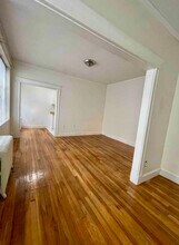 1637 Commonwealth Ave, Unit 3 in Boston, MA - Building Photo - Building Photo