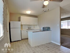 912 S Dorsey Ln in Tempe, AZ - Building Photo - Building Photo