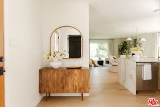 15701 Ludlow St in Los Angeles, CA - Building Photo - Building Photo