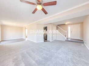 605 Woods Crossing Ln in Indianapolis, IN - Building Photo - Building Photo