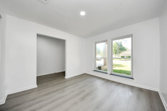 23002 Grand Rapids Ln in Spring, TX - Foto de edificio - Building Photo