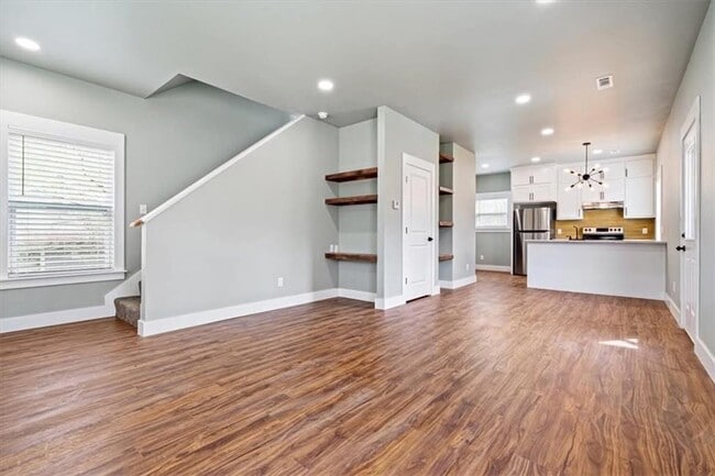 21 W 5th St in Fayetteville, AR - Building Photo - Building Photo