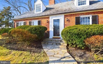 5806 Kenmore Rd in Baltimore, MD - Building Photo - Building Photo