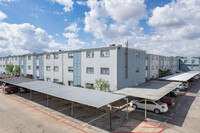 Raintree Apartments in Pasadena, TX - Building Photo - Building Photo