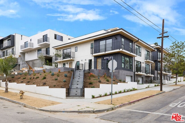 property at 571 S Mariposa Ave