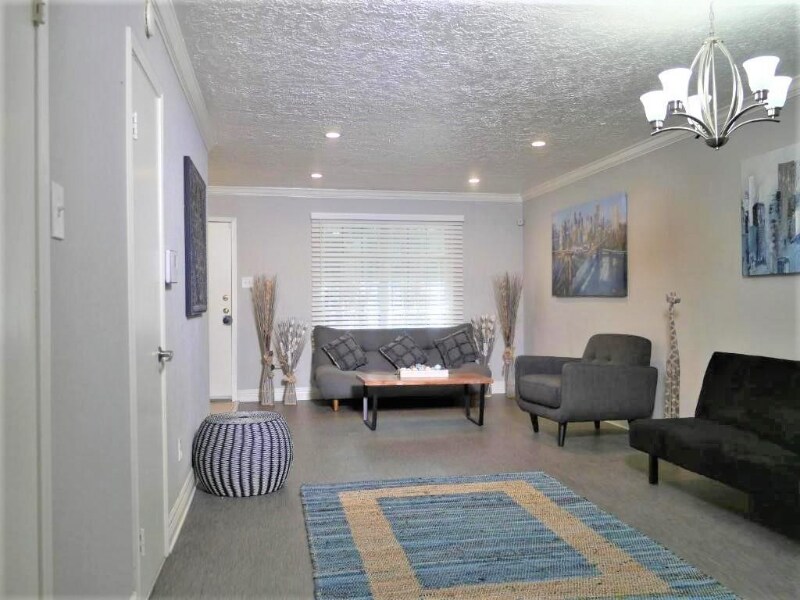 6402 Del Monte Dr-Unit -20 in Houston, TX - Building Photo