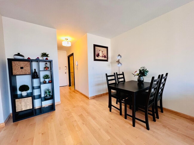 property at 20 W 64th St