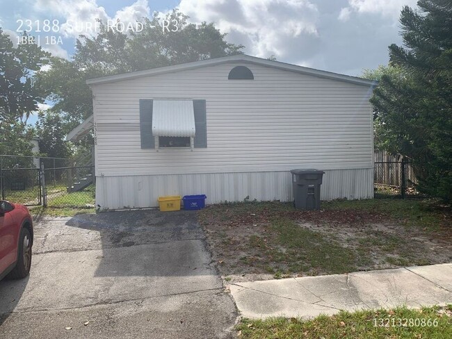 23188 Surf Rd in Boca Raton, FL - Building Photo - Building Photo