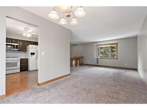 1735 Walnut Ln in Eagan, MN - Building Photo - Building Photo