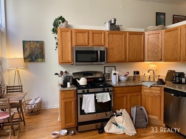 1834 Ridge Ave in Evanston, IL - Building Photo - Building Photo