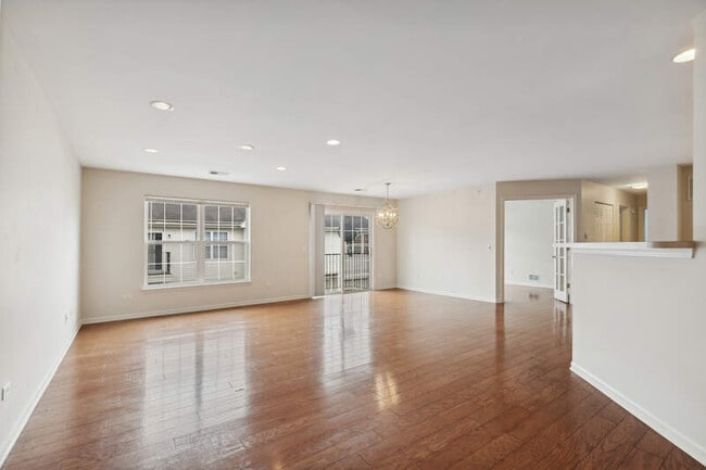 690 Mill Cir in Wheeling, IL - Building Photo - Building Photo