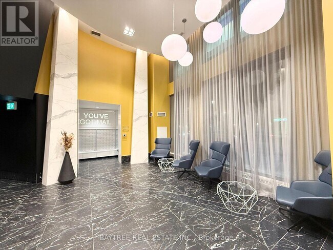 121 Lower Sherbourne St in Toronto, ON - Building Photo - Building Photo