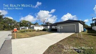 1161 Yager Rd SE in Palm Bay, FL - Building Photo