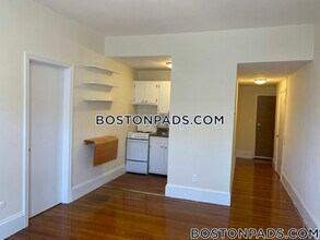 1315 Commonwealth Ave in Boston, MA - Building Photo - Building Photo