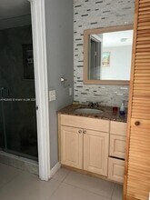4400 W 16th Ave in Hialeah, FL - Building Photo - Building Photo