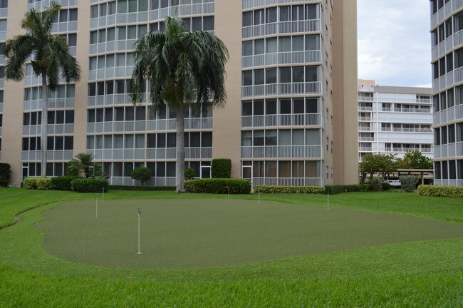 3224 S Ocean Blvd-Unit -115-B in Highland Beach, FL - Building Photo - Building Photo