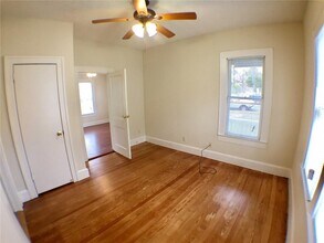 907 Taylor St in Austin, TX - Building Photo - Building Photo