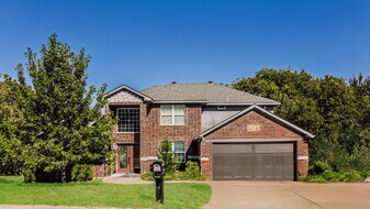 7513 Skylake Ct in Fort Worth, TX - Building Photo