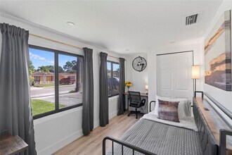 719 NE 36th St in Oakland Park, FL - Building Photo - Building Photo