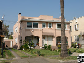 753 N Heliotrope Dr Apartments