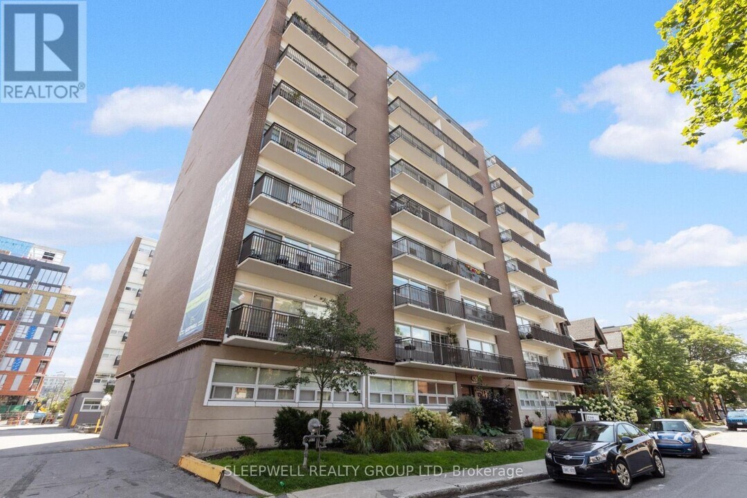 420-420 Gilmour St in Ottawa, ON - Building Photo