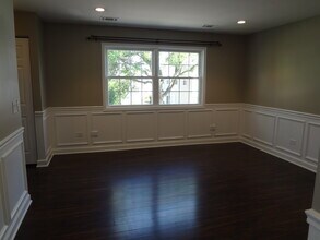 1315 Exeter Ct in Wheeling, IL - Building Photo - Building Photo