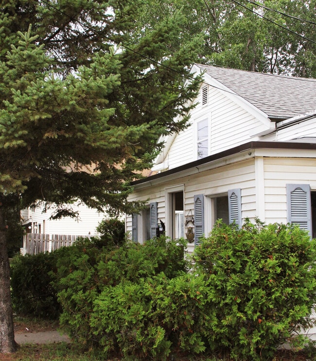 122 Archibald St, Unit 1